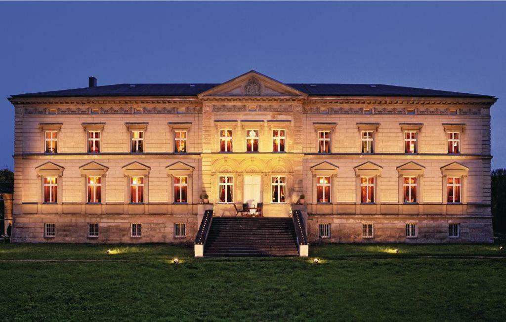 Schloss Tressow Bobitz 외부 사진